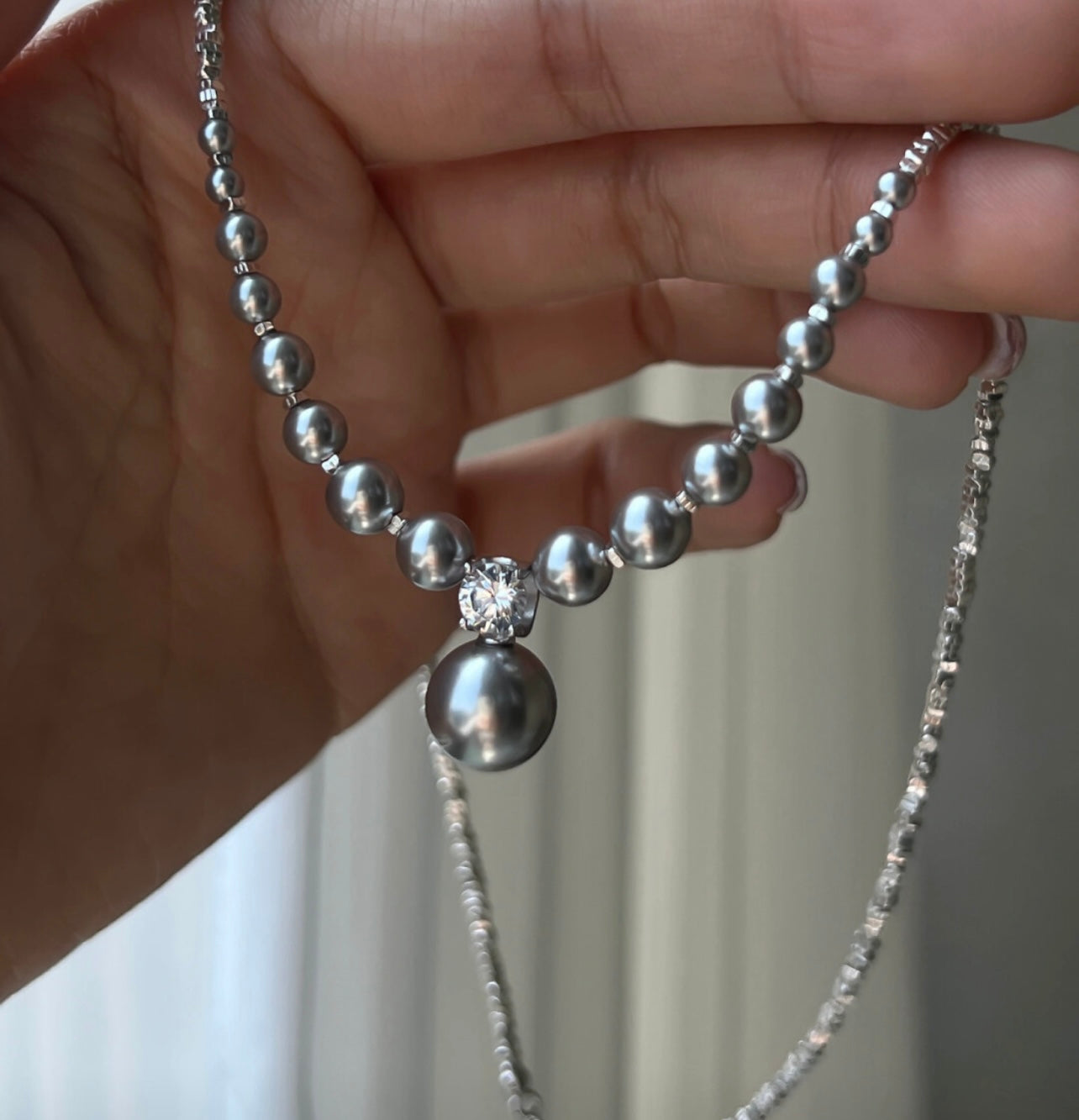 S925 Silver Crushed Silver Gradient Pearl Collar Necklace| White/Grey